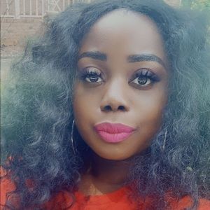 Meet your Posher, Alison